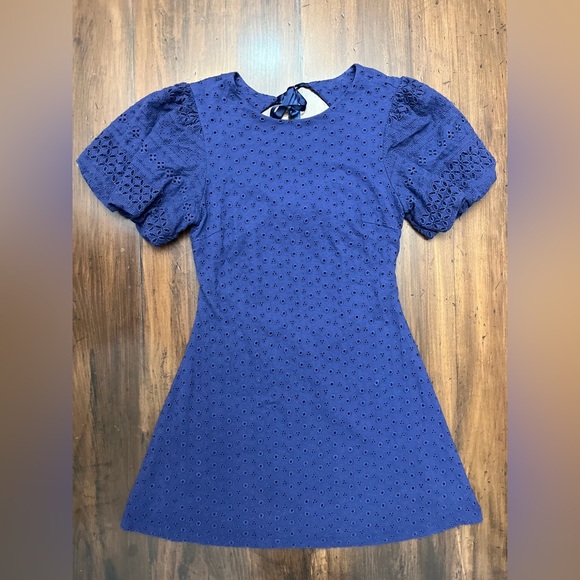 Free People Apricot Rose Dress Size Medium Living Indigo Eyelet Puff Sleeve NWT - Picture 3 of 16